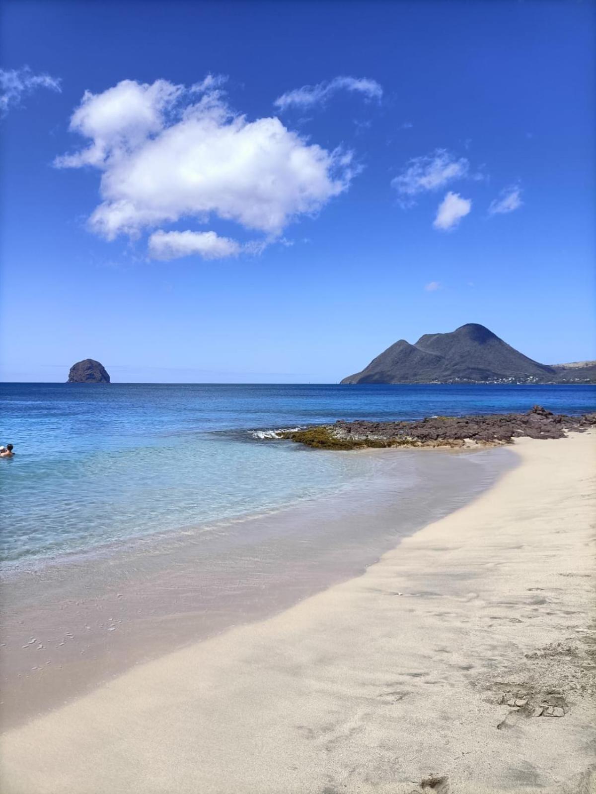Villa La Cherry - Plages A Proximite Au Diamant Ле Диамант Екстериор снимка